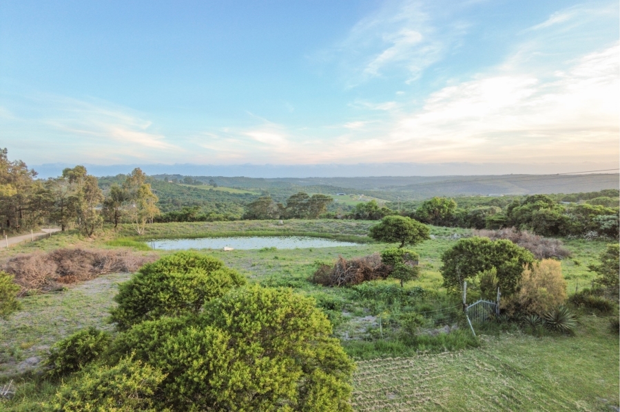 5 Bedroom Property for Sale in East London Rural Eastern Cape